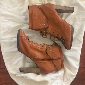 Camel, open toe, heeled bootie